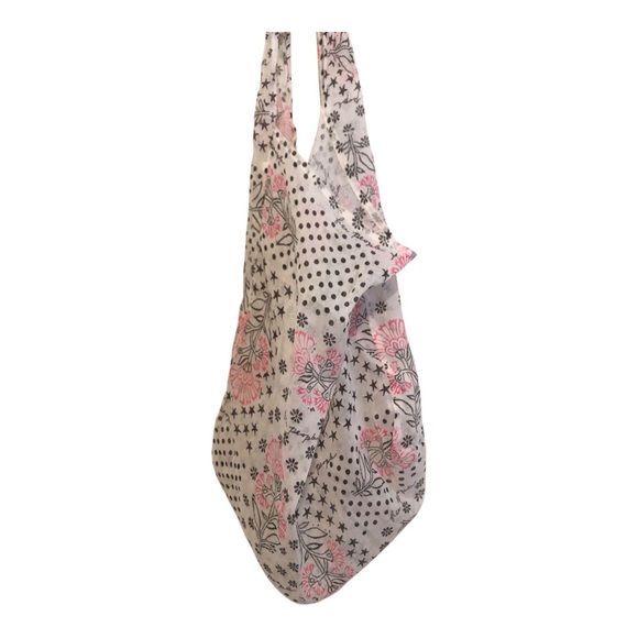 Free People Handbags - Free People Cloth Tote Shopping Tote Beach Bag